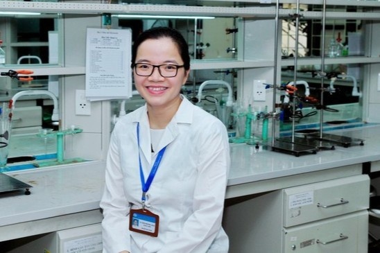 Nu tien si mang hy vong cho nguoi mac ung thu hinh anh