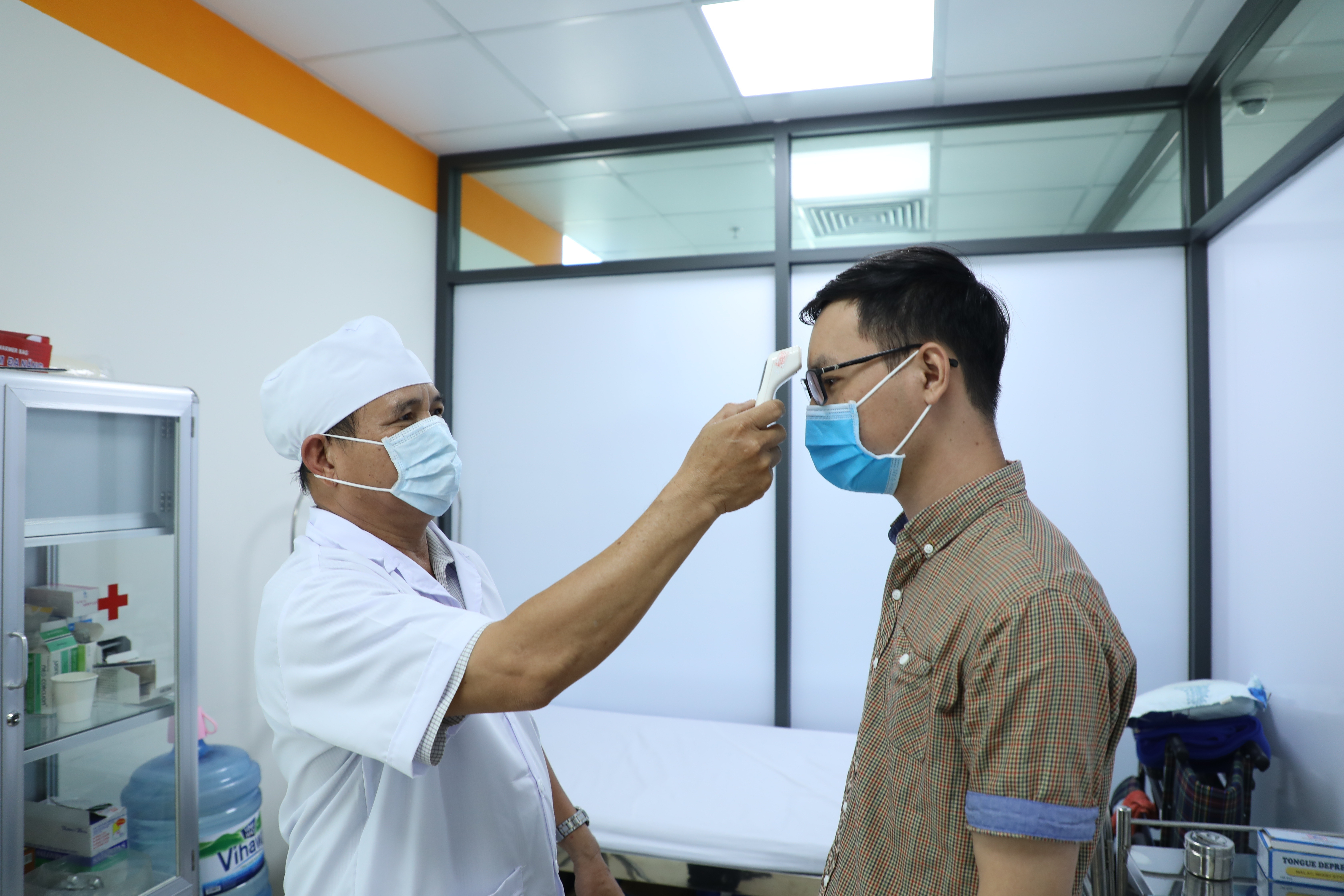 sinh viên nghỉ đến tháng 5 ảnh 1 sinh vien nghi den thang 5 anh 1