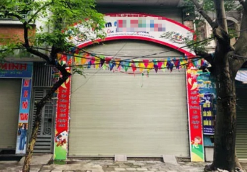 Bán trường vì covid-19 ảnh 1 Ban truong vi covid-19 anh 1