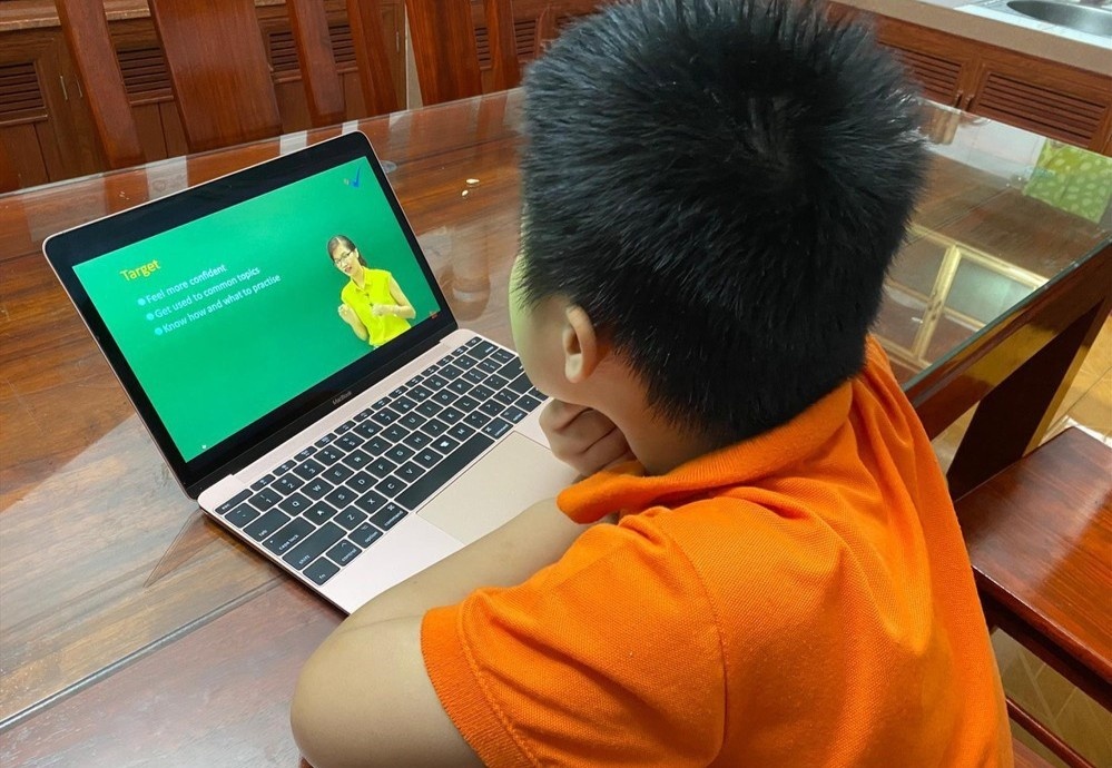 Ban khoan hoc truc tuyen bac mam non hinh anh