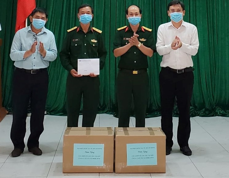 khu cach ly KTX anh 1