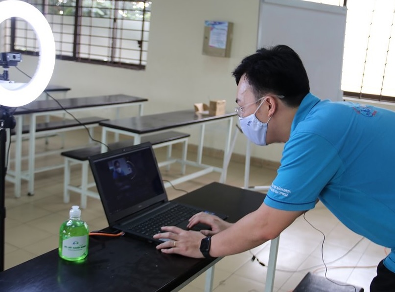 Các trường giảm học phí do ảnh hưởng của dịch Covid-19 ảnh 1 Cac truong giam hoc phi do anh huong cua dich Covid-19 anh 1