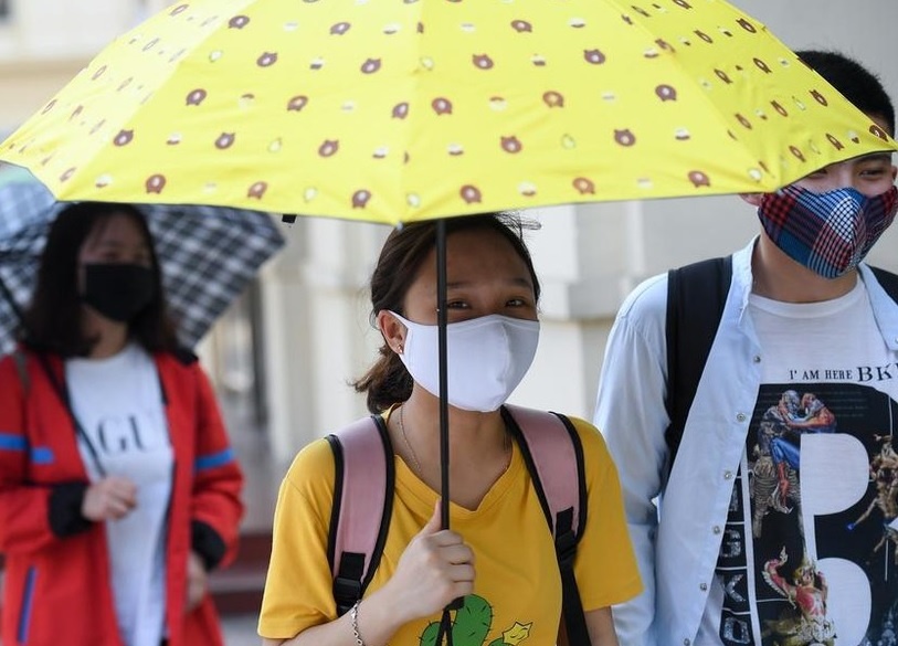 Nhieu truong DH len du kien ngay sinh vien tro lai truong hinh anh