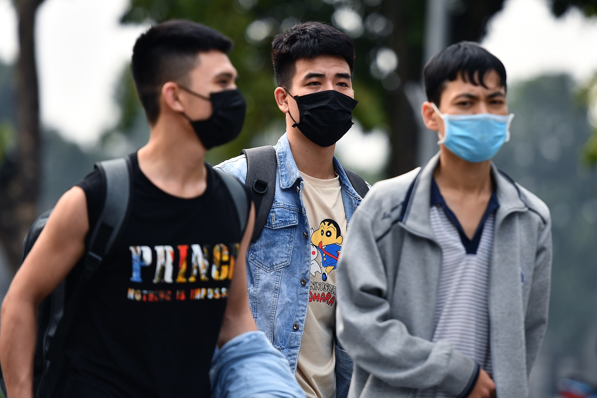 Sinh vien DH Quoc gia TP.HCM di hoc lai tu 4/5 hinh anh