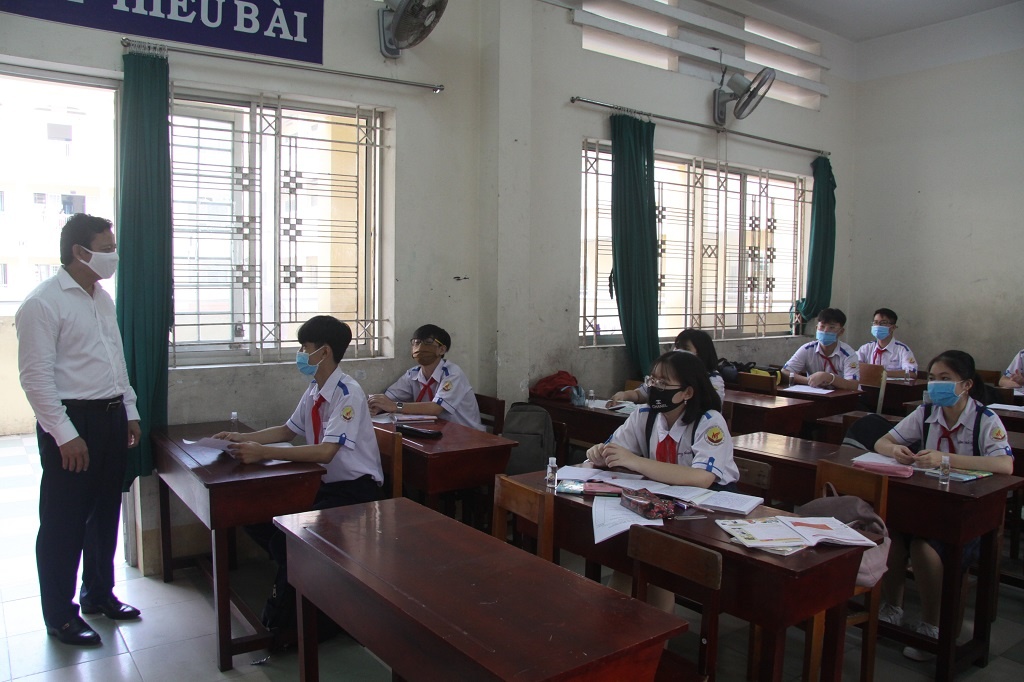 khoảng cách 1, 5m ảnh 3 khoang cach 1, 5m anh 3