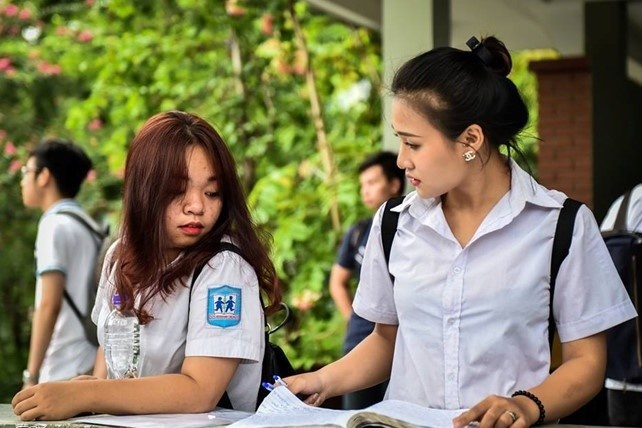 De xuat han che xet tuyen sinh dai hoc bang ket qua hoc ba hinh anh