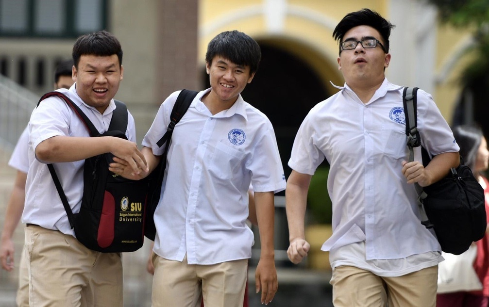 Truong dai hoc nao co ky thi danh gia nang luc, bai luan rieng? hinh anh