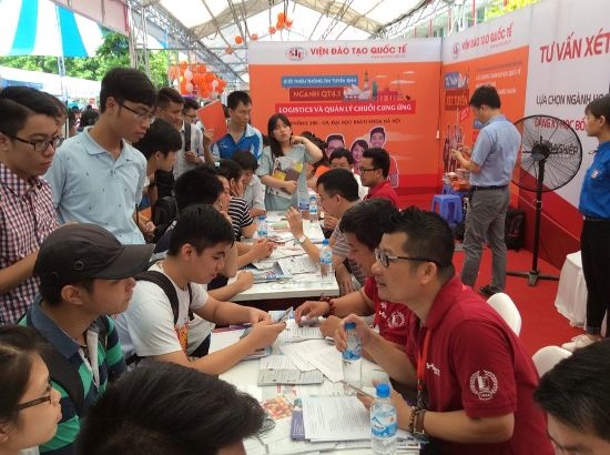 dai hoc to chuc thi rieng anh 1