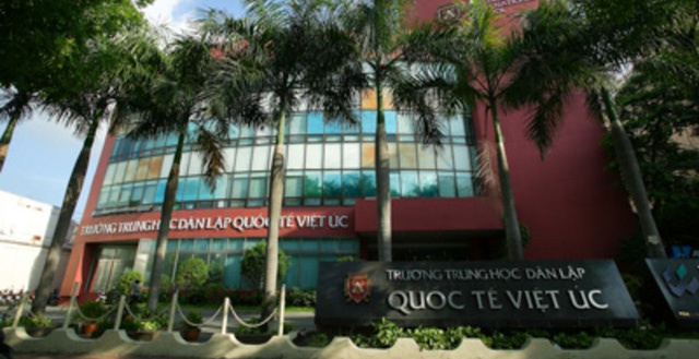 Bi phu huynh phan doi, truong Viet Uc mien, giam hoc phi mua dich hinh anh