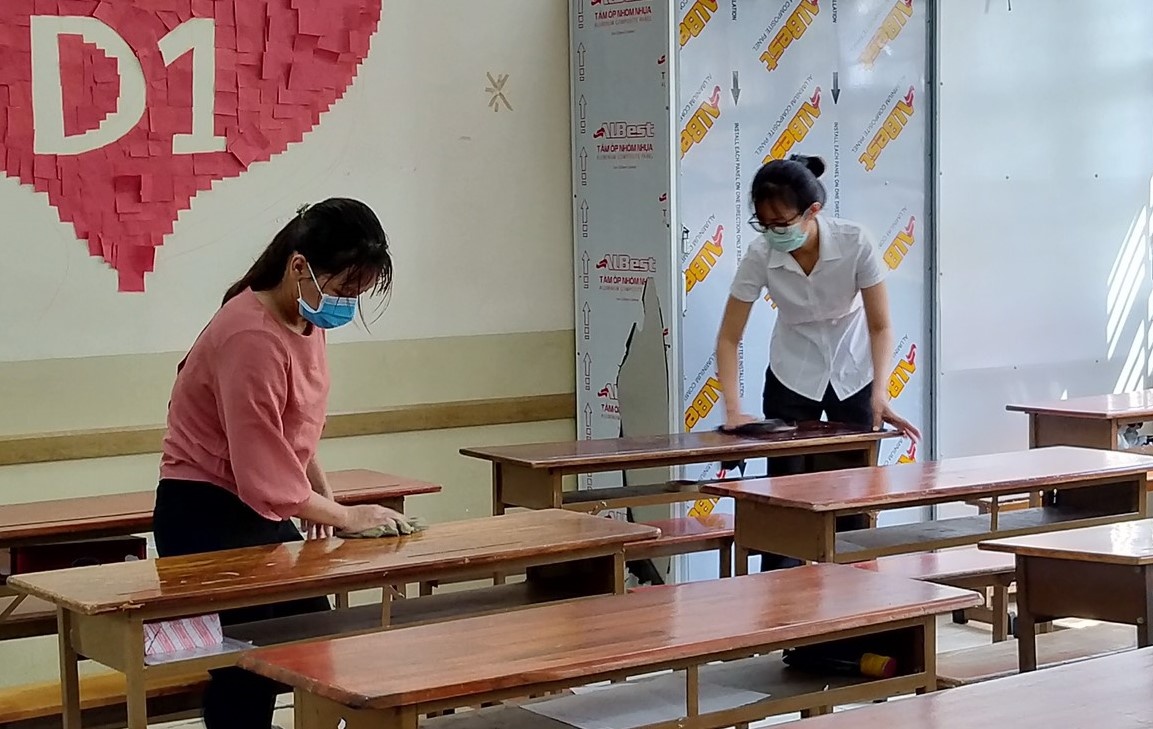 Hop phu huynh online, san sang don hoc sinh TP.HCM den lop ngay 4/5 hinh anh