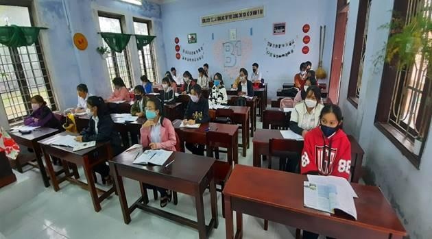 hoc sinh ca nuoc di hoc anh 3