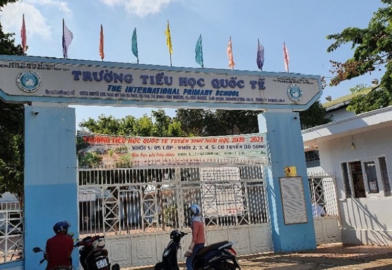 Rut kinh nghiem vu hoc sinh lop 2 len ra ngoai di bo hon 10 km hinh anh