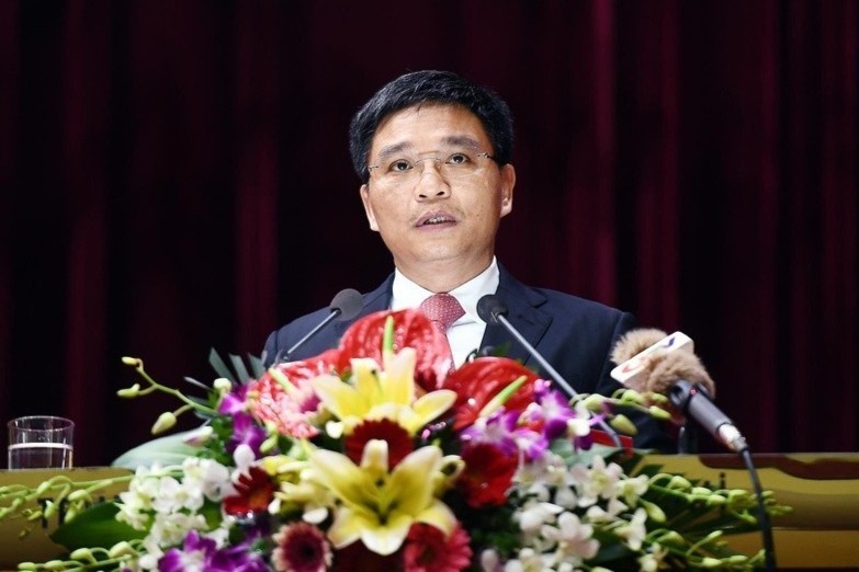 chu tich tinh kiem hieu truong dai hoc anh 1