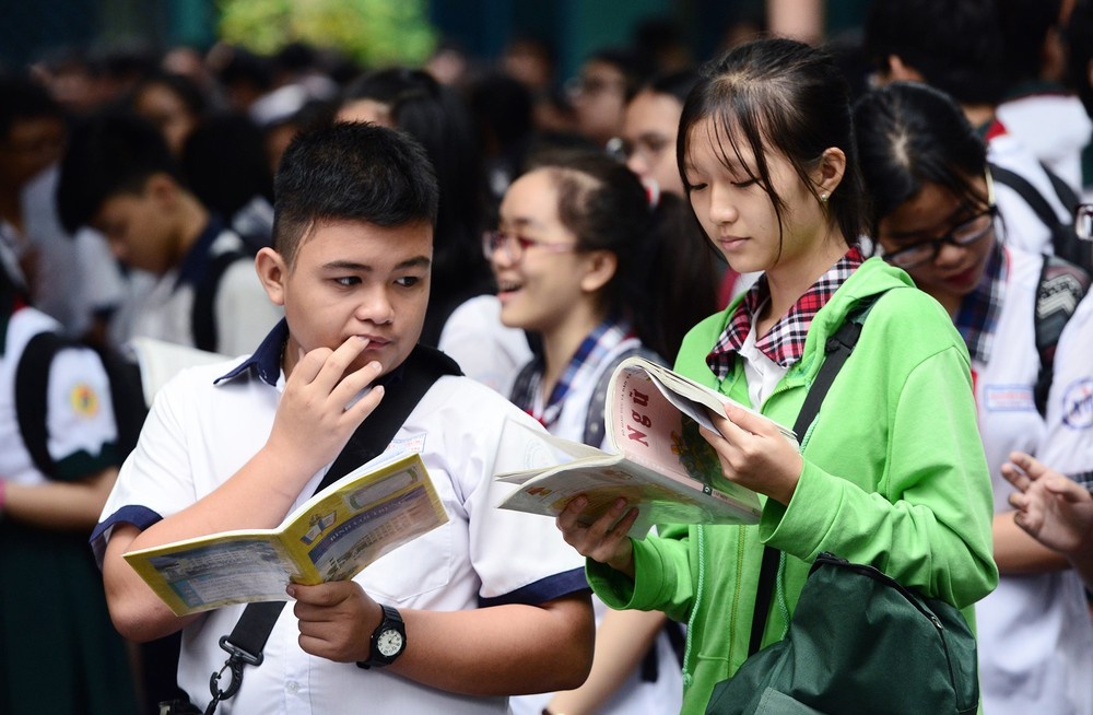 Chi tieu tuyen sinh vao lop 10 tai cac truong THPT o TP.HCM hinh anh