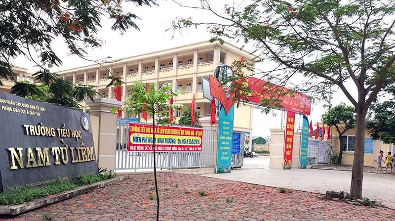 Yeu cau bao cao vu tre lop 4 bi bo quen tren xe dua don hinh anh