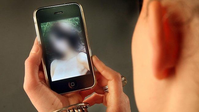 '61% nu sinh bi gay ap luc phai gui anh khoa than' hinh anh