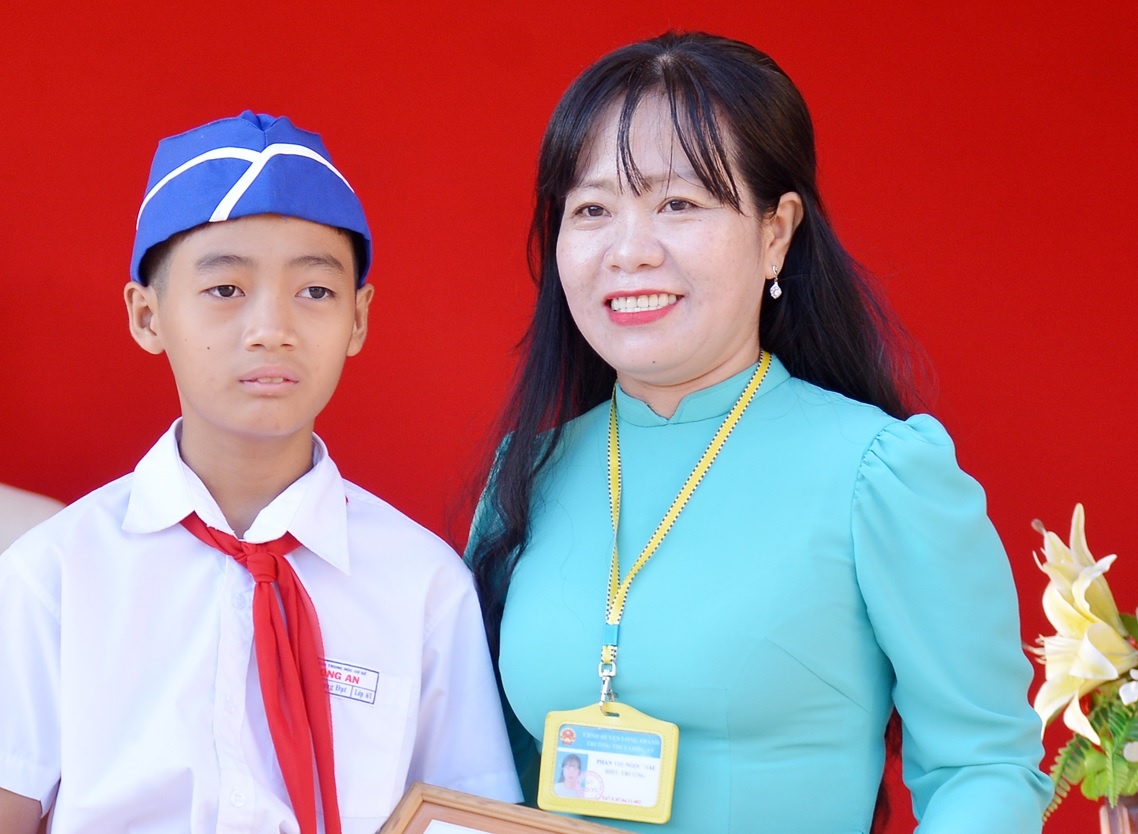 Tuyen duong cau be Dong Nai nhat rac tren 15 mieng cong hinh anh