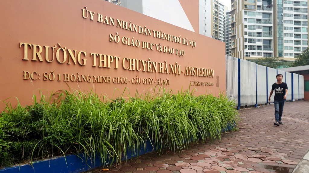 Danh gia tong the ve he thong truong chuyen hinh anh