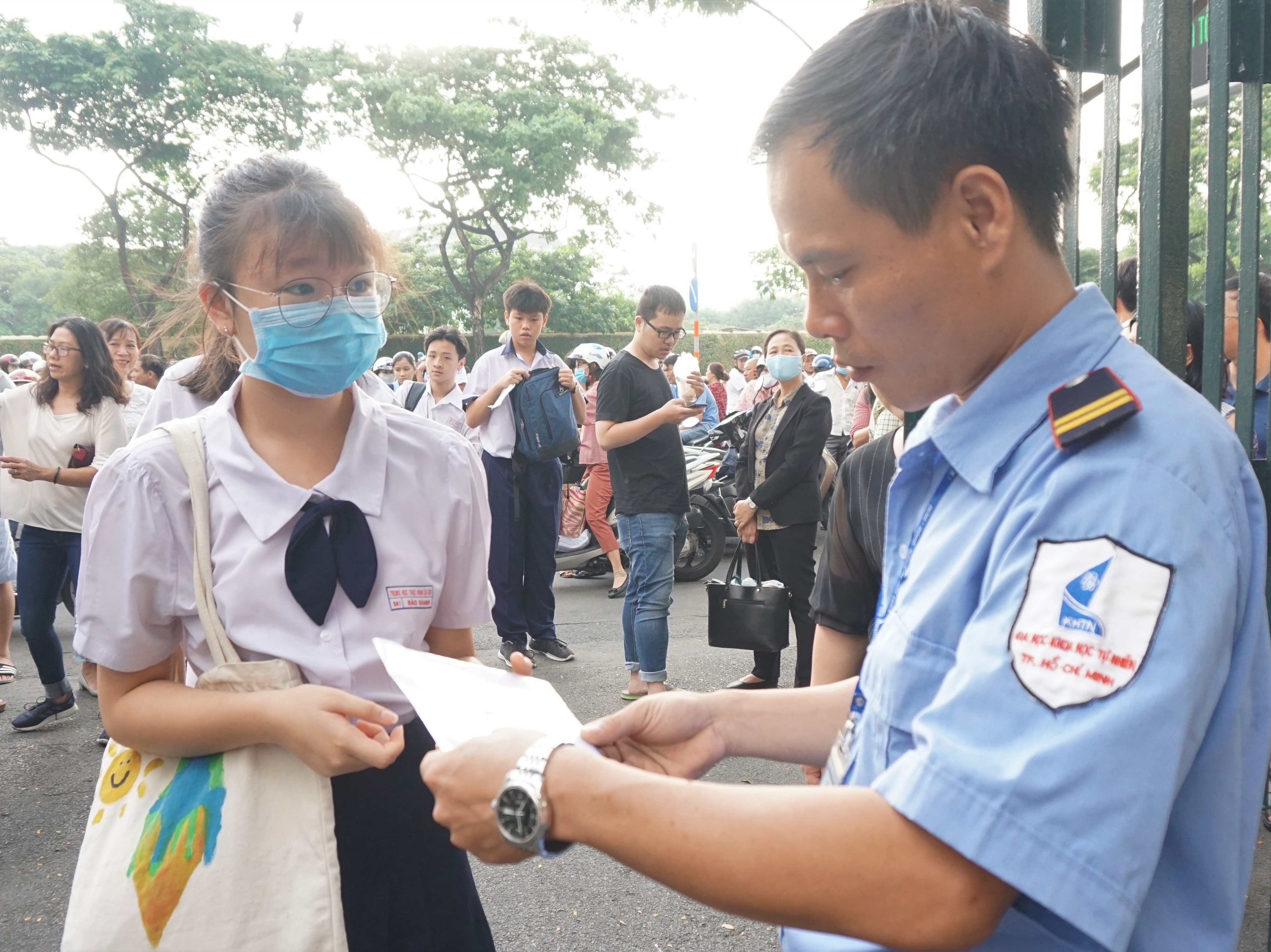 thi vao lop 10 pho thong nang khieu TP.HCM anh 2