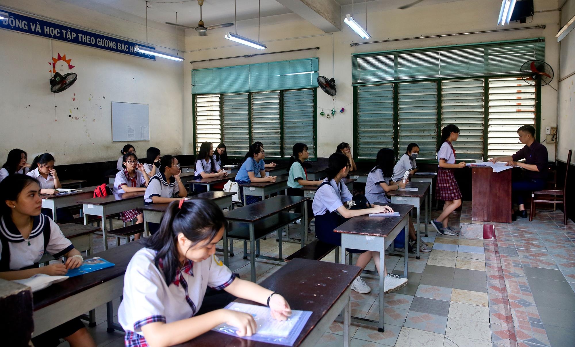 Thi lop 10 TP.HCM anh 5