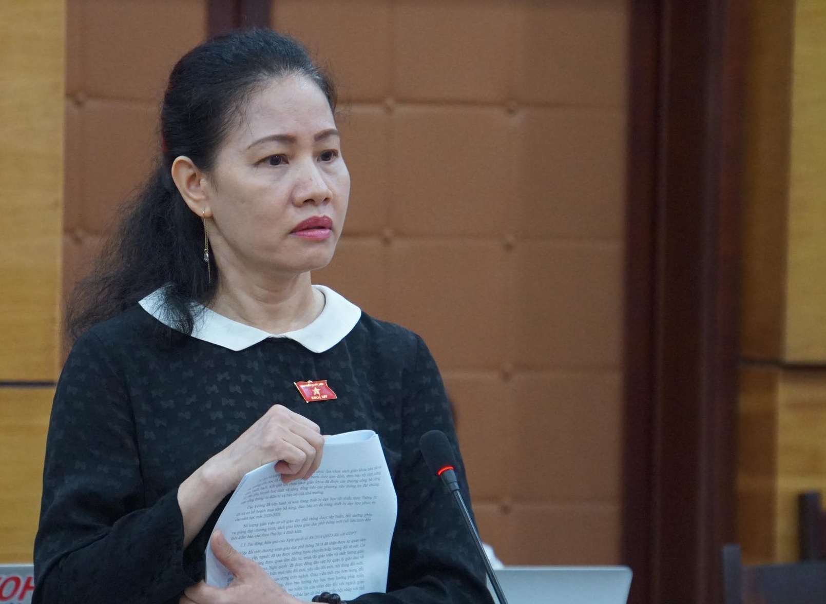 Dai bieu Quoc hoi: 'Hoc sinh co phai di hoc them nua khong?' hinh anh