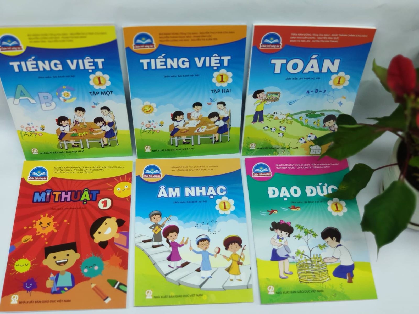 lao công nhận thù lao viết SGK ảnh 1 lao cong nhan thu lao viet SGK anh 1