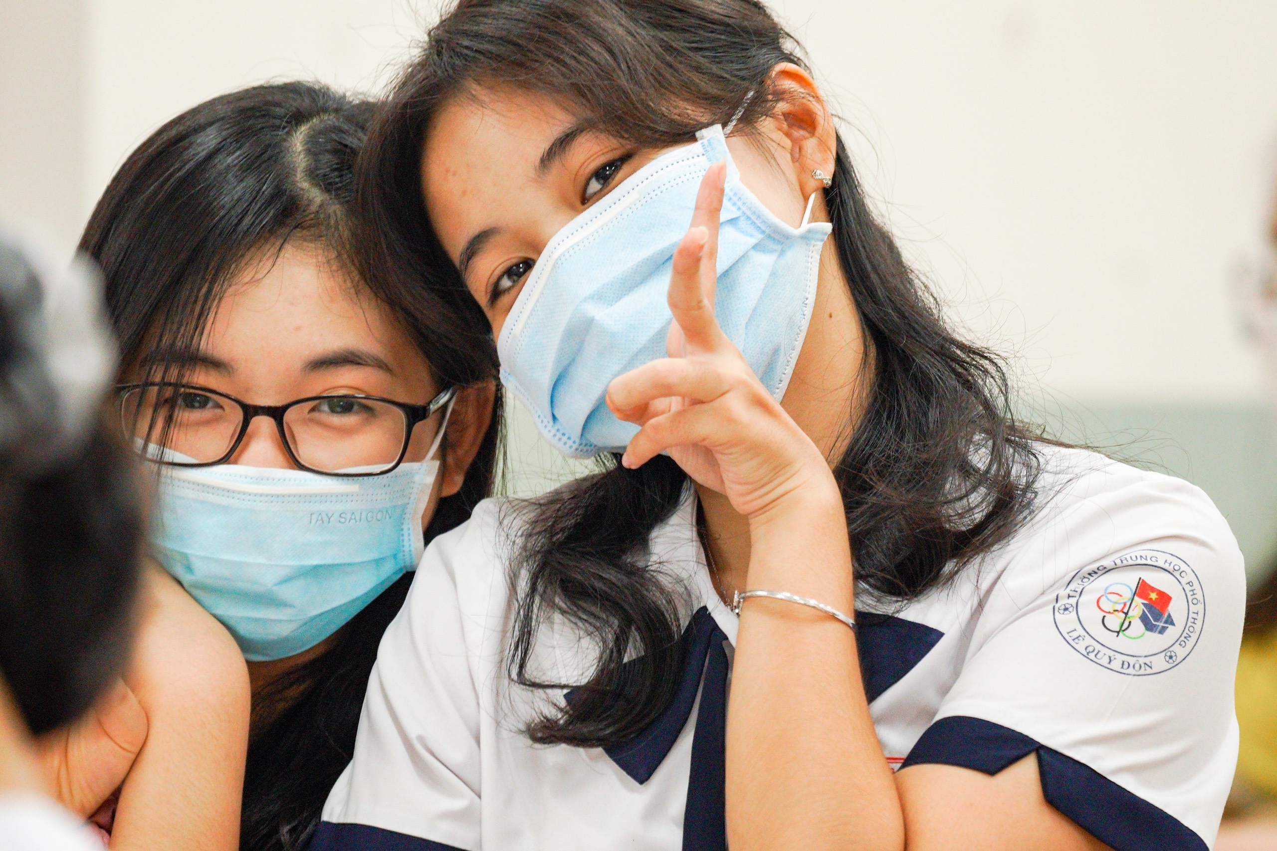 Lich thi tot nghiep THPT chi tiet ngay dau tien hinh anh