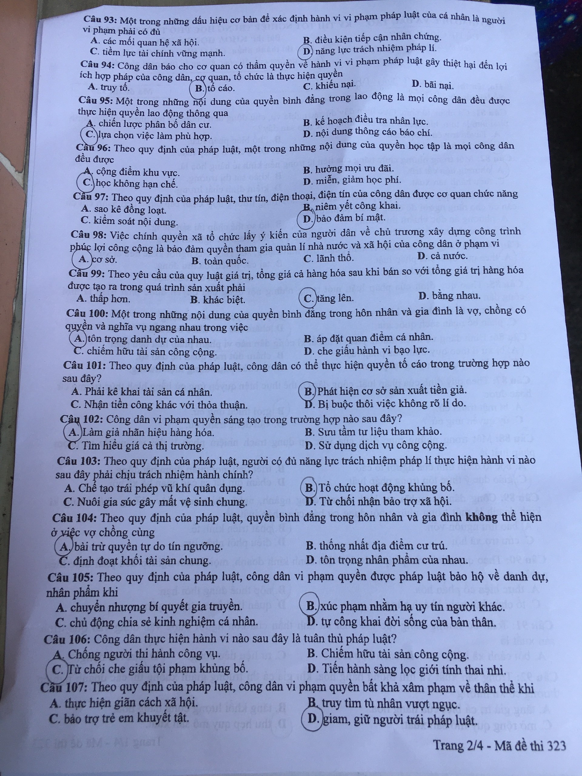 dap an giao duc cong dan anh 3