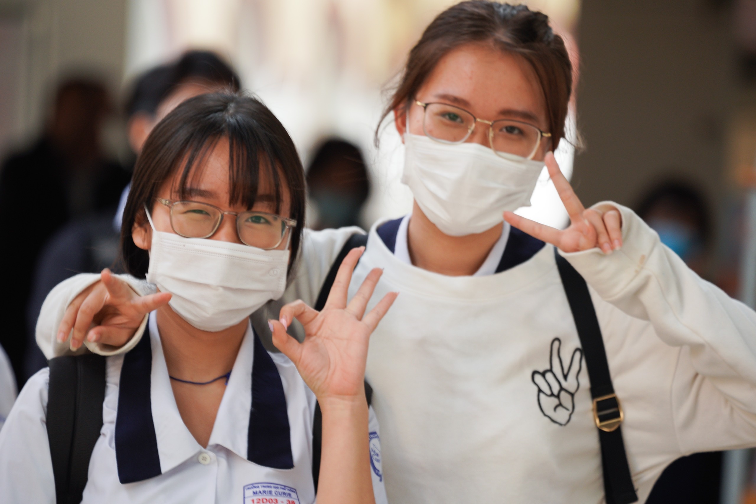 Da co bai thi Ngu van dat 9,75 diem hinh anh