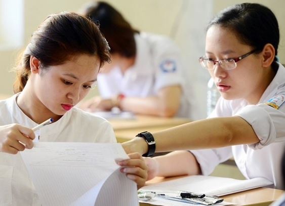 DH Ngoai thuong cong bo diem san xet tuyen hinh anh