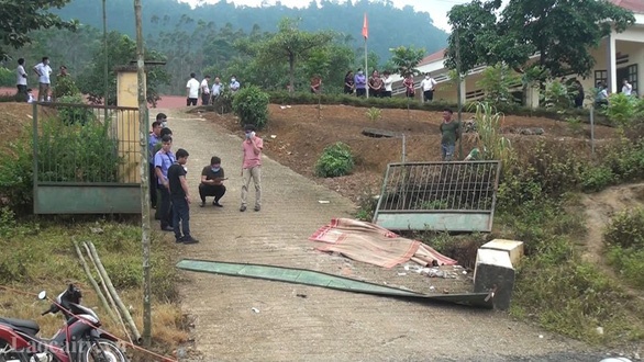 cong truong sap lam chet 3 hoc sinh anh 1