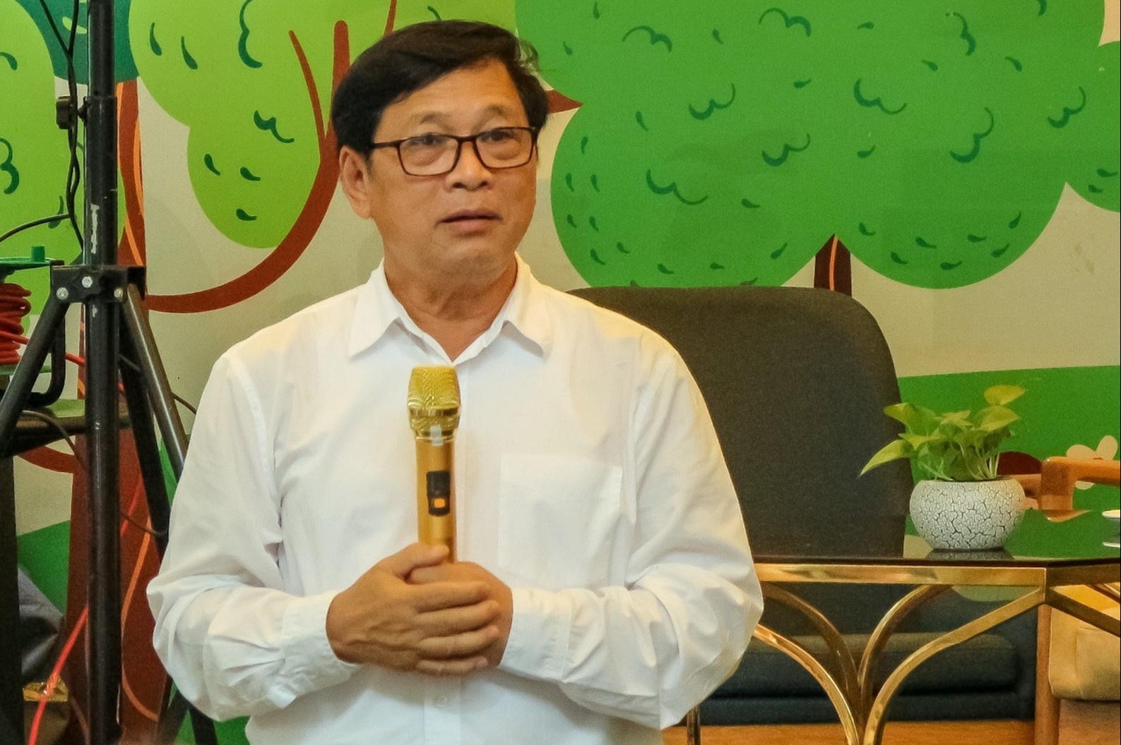 sach tham khao o truong pho thong anh 1