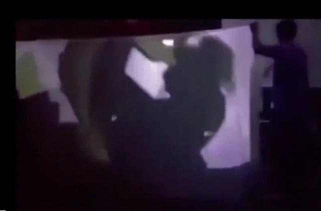 So GD&DT TP.HCM tra loi vu giao vien cho hoc sinh dien 'canh nong' hinh anh