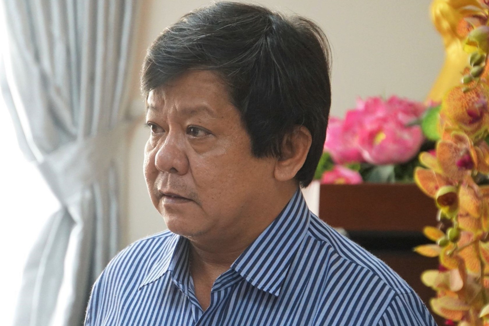 Truong phong giao duc nhan trach nhiem vu 50 hoc sinh nhap vien hinh anh