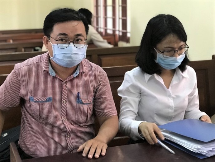 thầy giáo cho học sinh diễn cảnh nóng ảnh 1 thay giao cho hoc sinh dien canh nong anh 1
