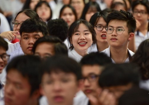 Truong THPT Gia Dinh dung thu 600 trieu tien van dong phu huynh hinh anh