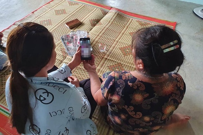 nu sinh bi dam o anh 1