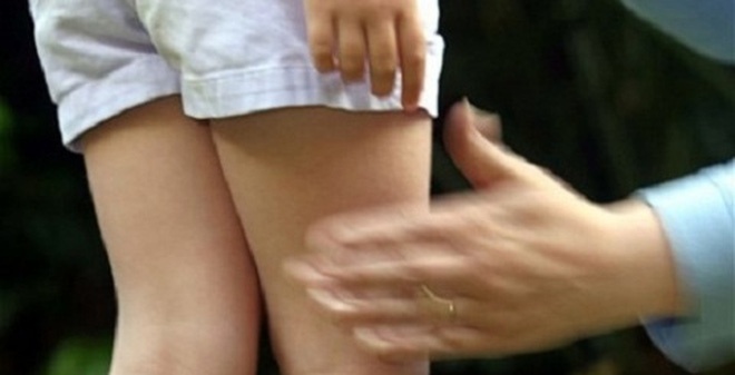 Yeu cau bao cao vu bao ve 67 tuoi nghi dam o nu sinh lop 7 hinh anh