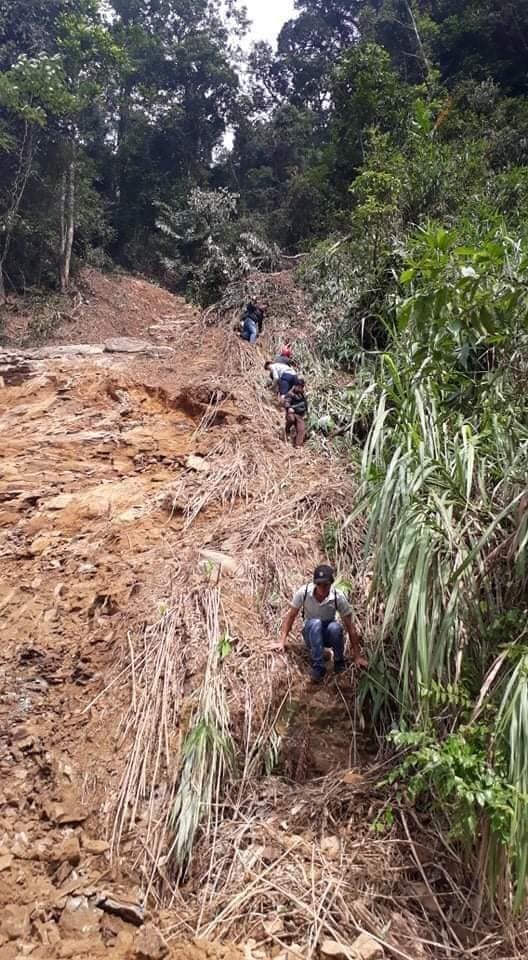 học sinh vùng lũ Quảng Trị  ảnh 6 hoc sinh vung lu Quang Tri anh 6