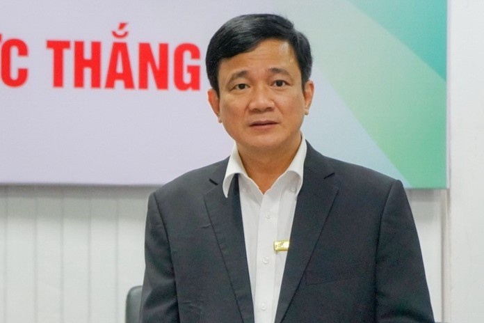 Yeu cau DH Ton Duc Thang cung cap bang luong cua ong Le Vinh Danh hinh anh