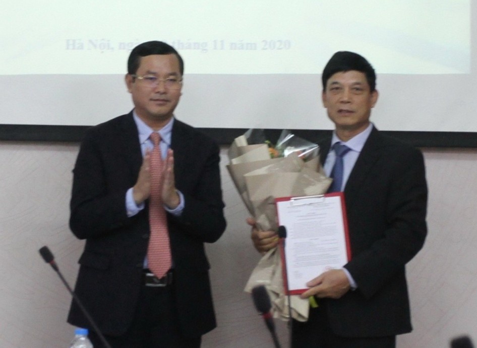 PGS Le Anh Vinh anh 2