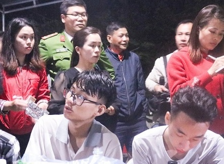 27 hoc sinh da ngoai bi lac trong rung: Thieu ky nang song hinh anh