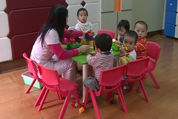 Ca nuoc thieu gan 88.500 giao vien tu mam non den trung hoc pho thong hinh anh