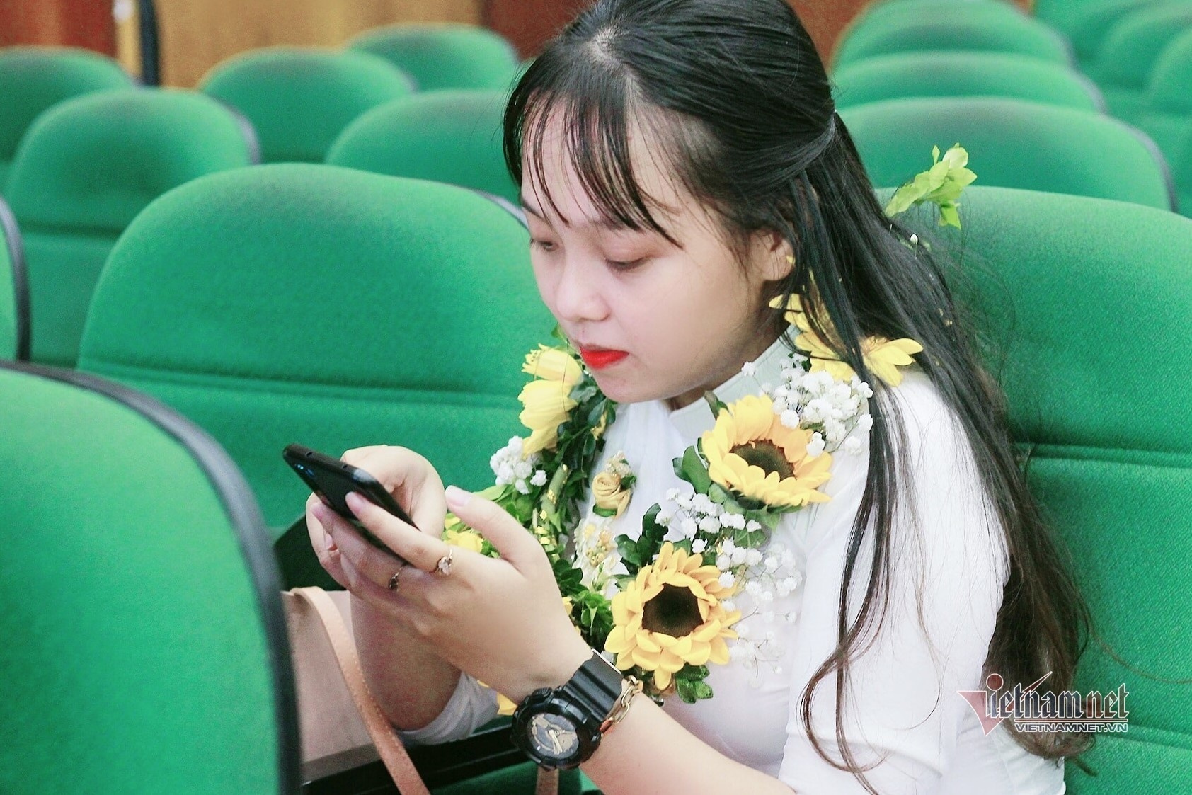 thiet bi canh bao xam hai tinh duc anh 2