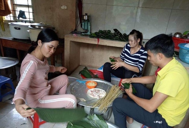 Da so giao vien khong co thuong Tet hinh anh