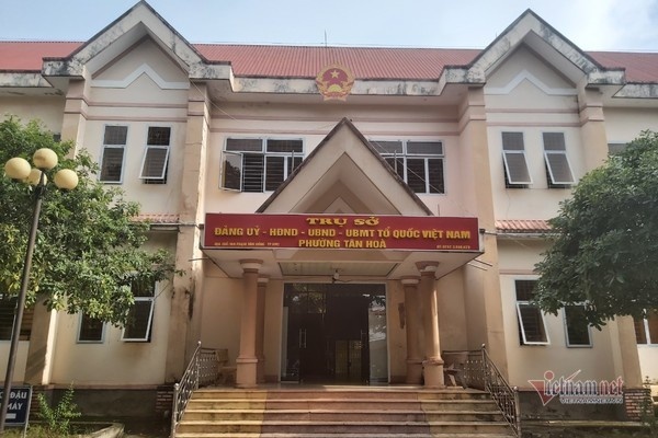 Lam chi huy truong quan su 10 nam nhung khong co bang tot nghiep THPT hinh anh