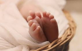 Vu nu sinh lop 7 sinh con: Nguoi dan ong nhan la cha cua dua be hinh anh