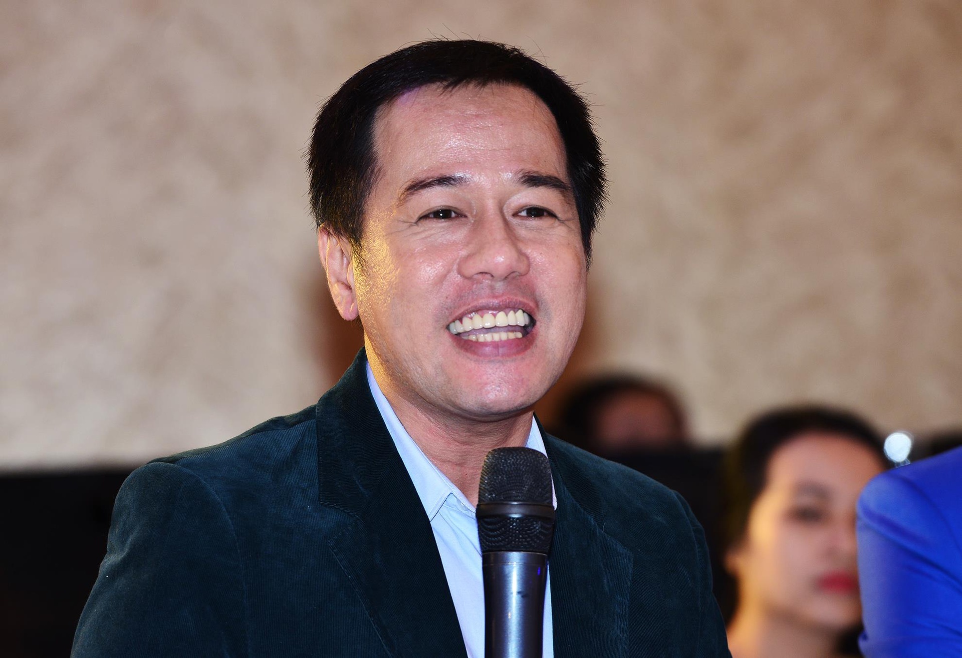 GS Huỳnh Văn Sơn  ảnh 1 GS Huynh Van Son anh 1