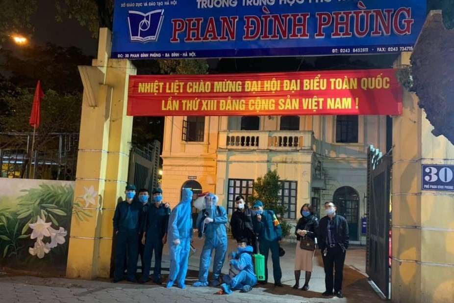 Mot truong tai Ha Noi dong cua do co hoc sinh thuoc dien F1 hinh anh