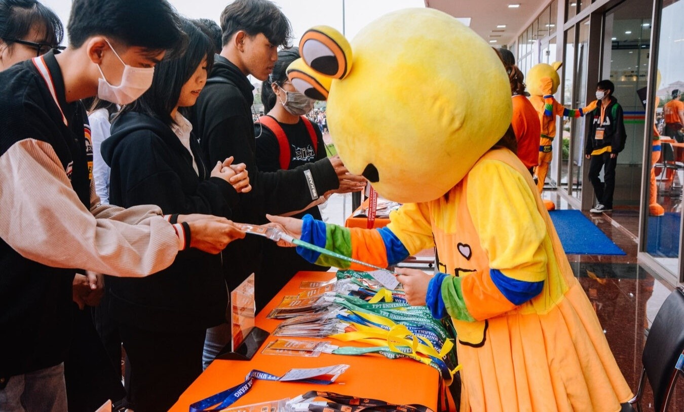 sinh vien FPT nhiem Covid-19 anh 1